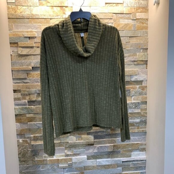 BP. Cozy Ribbed Turtleneck Top - Picture 3 of 5